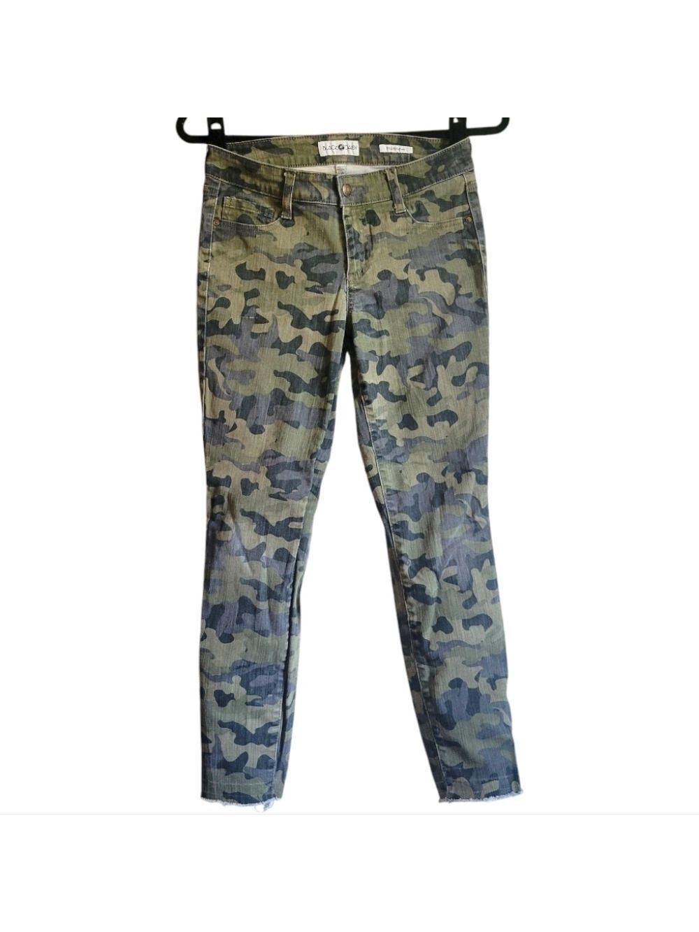 Black Daisy Camo Green Jeans Women's size 3